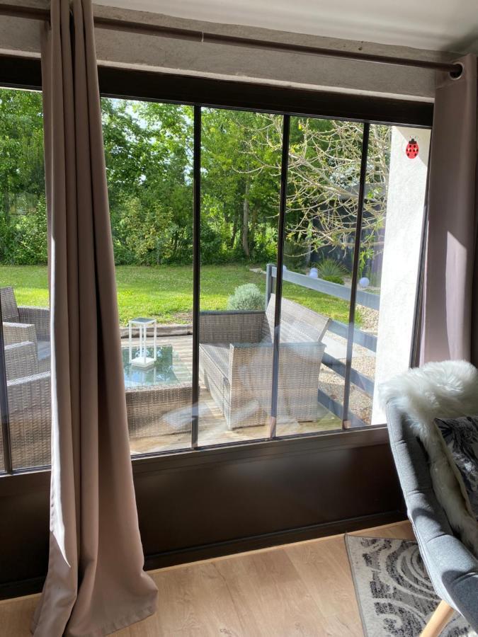 Aigrefeuille-dʼAunis La Chaumeauniere B&B 외부 사진