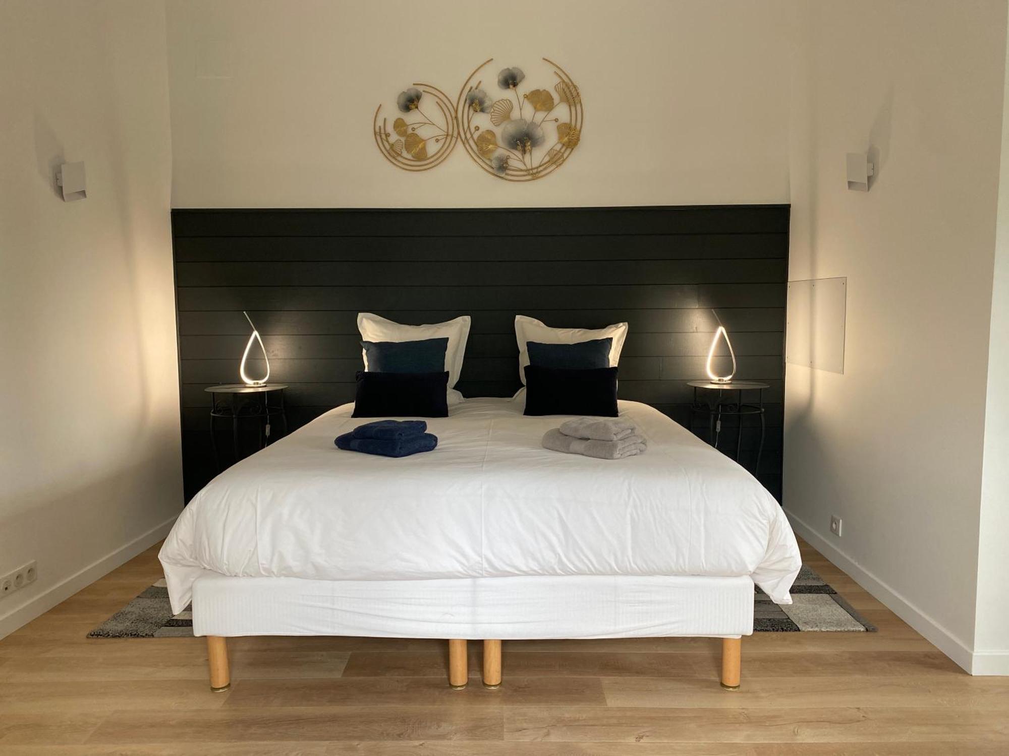 Aigrefeuille-dʼAunis La Chaumeauniere B&B 외부 사진
