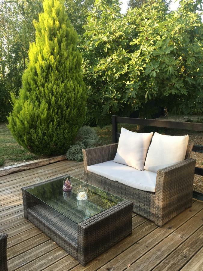 Aigrefeuille-dʼAunis La Chaumeauniere B&B 외부 사진